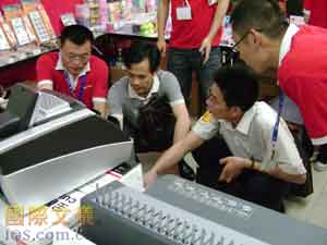2011年华南区文具及办公用品订货会广州站精彩瞬间