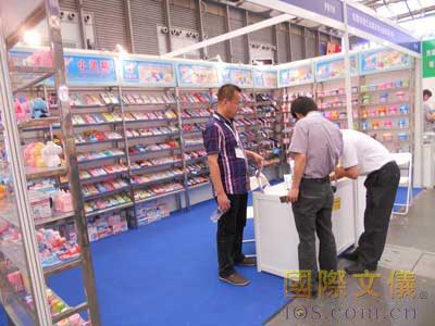 东莞市冠艺金属彩印包装有限公司简装仍吸引