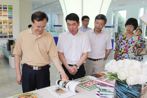 全国工商联副主席庄聪生一行亲临广博调研