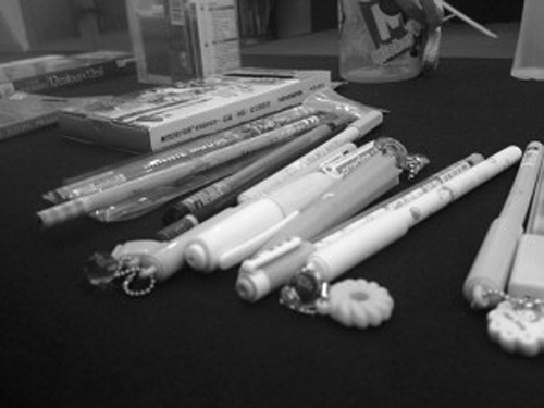 杭州:学校周边文具两成不合格 香橡皮多含苯类物质