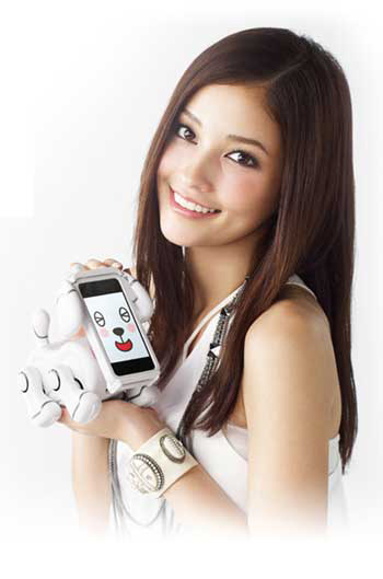 日本万代的Smartpet可以让你的iPhone，随时随地的围绕在你身边。