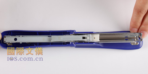 旗文STD(S91)订书机
