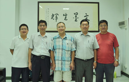 汕头文协秘书长 参加2011年广州南国书香节