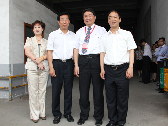 转型升级创新驱动 做强做大文具龙头 