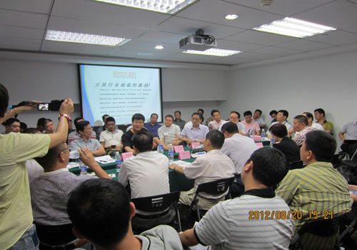 汕头文具协会参加2012“南国书香节”